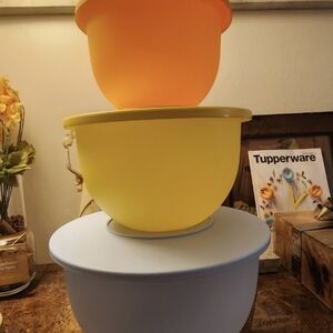 Tupperware Vibrant Bowl Trio - Orange, Yellow, Blue